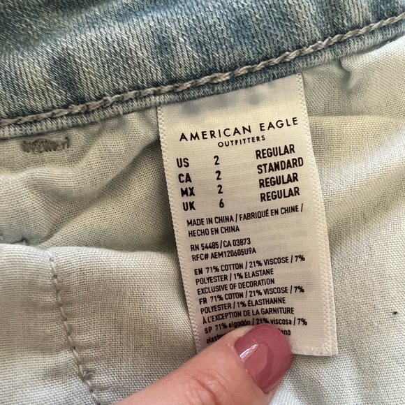American Eagle High Rise Jeggings - Light Wash - Picture 3 of 4